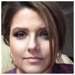 Meet your Posher, Connie